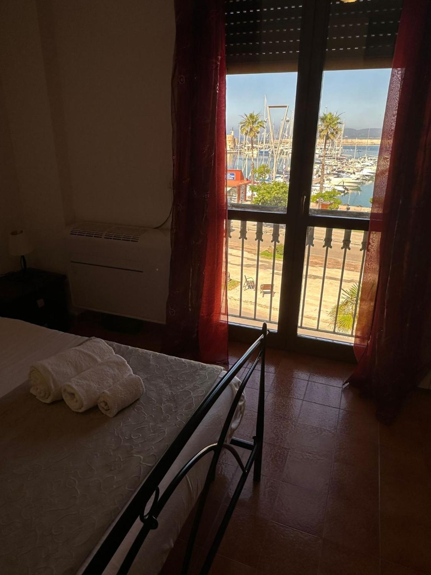 אלגהרו L'Aragosta Guesthouse מראה חיצוני תמונה